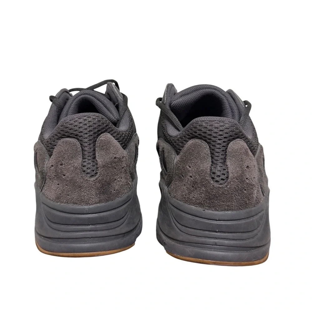 Adidas Yeezy Boost 700 Mens Utility Black FV5304 Suede Mesh Gum Sole Sneaker